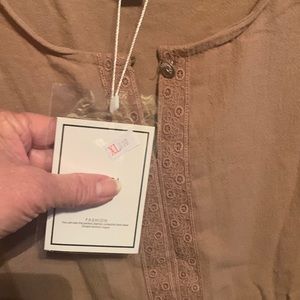Putty color tunic. NWT